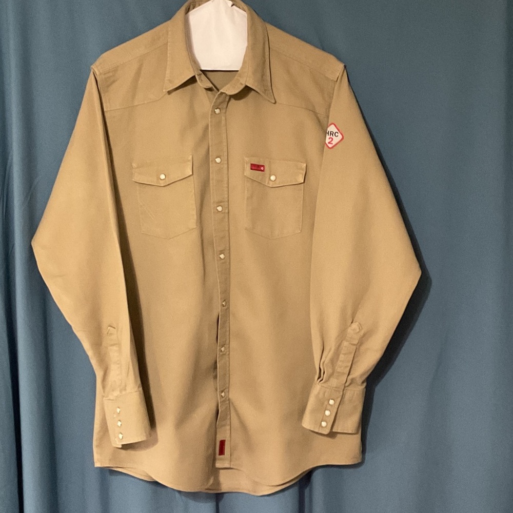 Wrangler Men's FR Khaki Work Shirt size XL-TALL